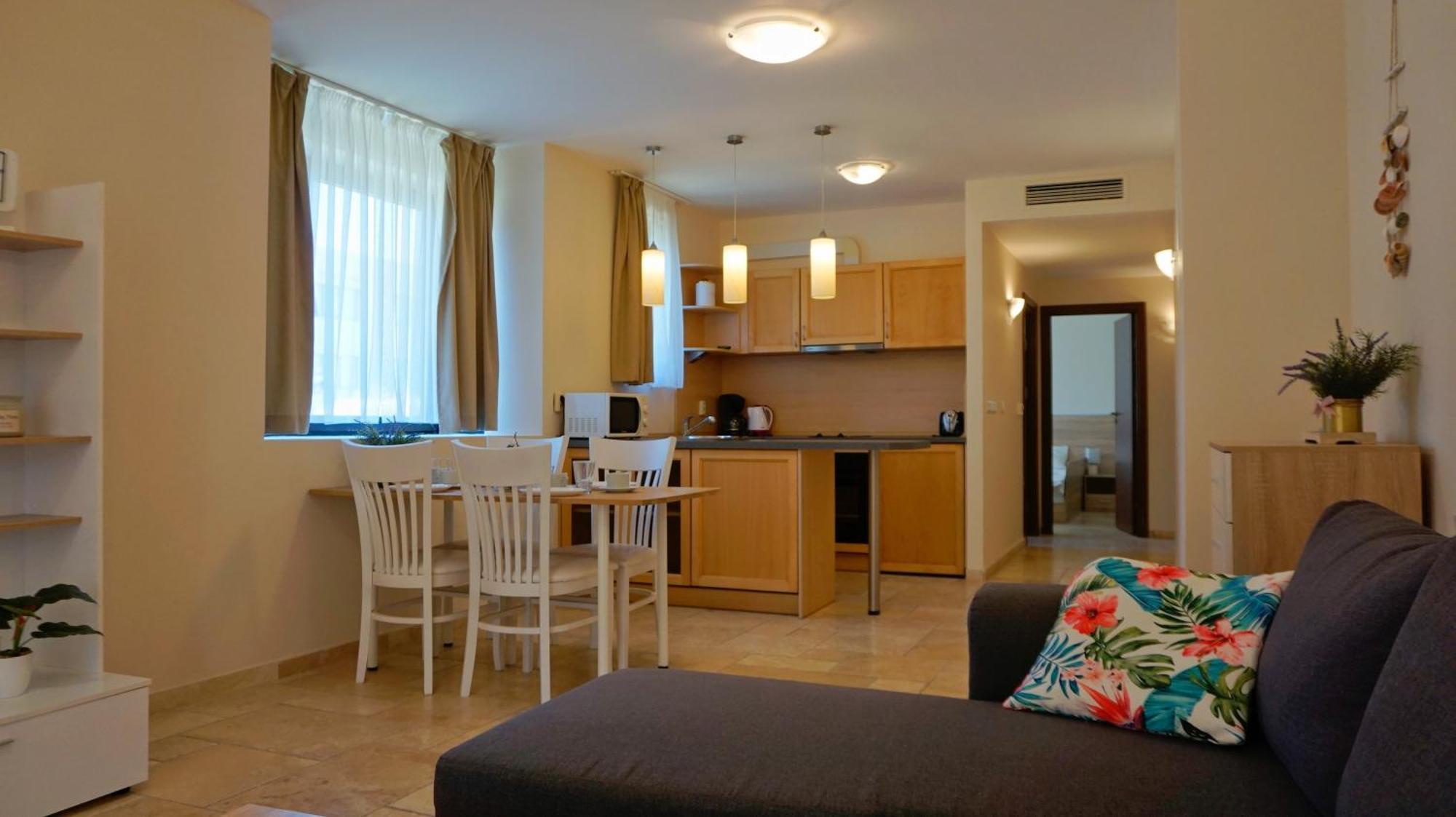 Ваканционни Апартаменти Калиакрия - Holiday Apartments Kaliakria Topola Buitenkant foto